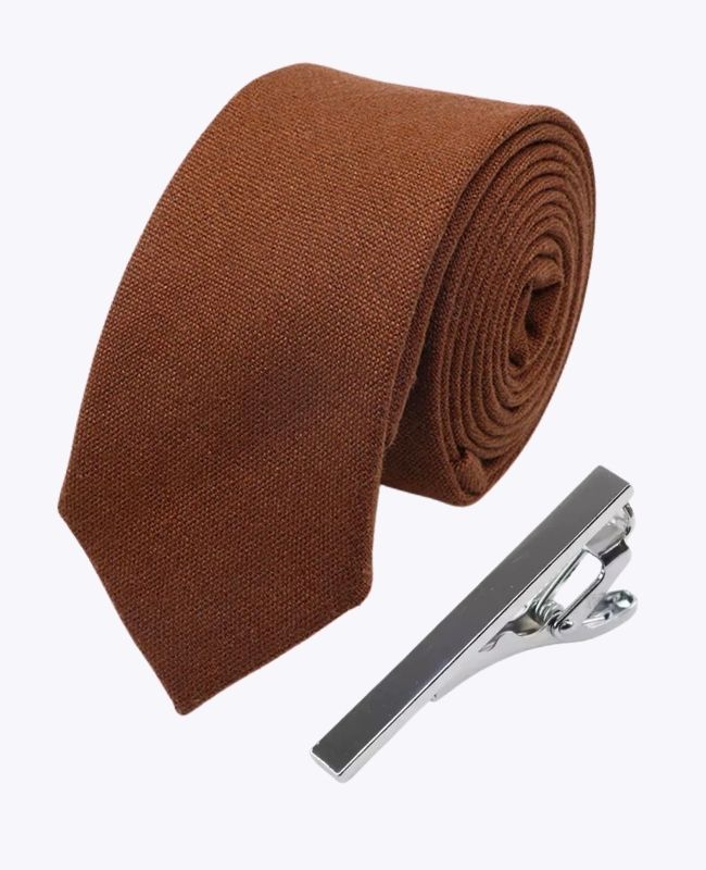 Slips + Slipsnål Brun n°1 Herr i Lin «Basile»